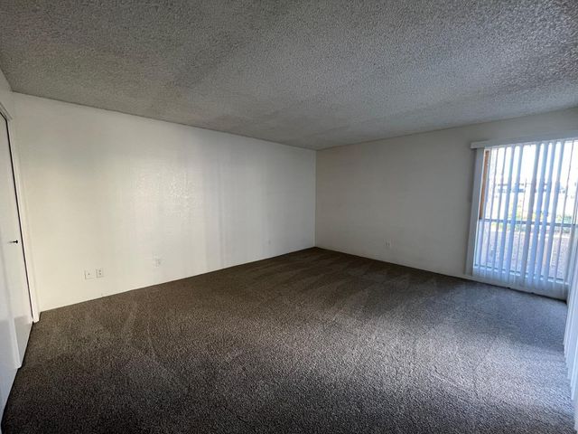 11040 N 28th Drive 127, Phoenix, AZ 85029