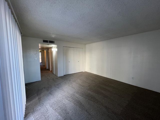 11040 N 28th Drive 127, Phoenix, AZ 85029