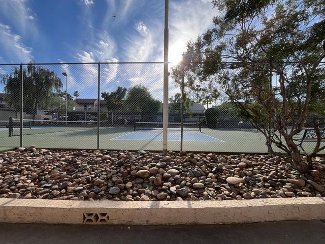 11040 N 28th Drive 127, Phoenix, AZ 85029