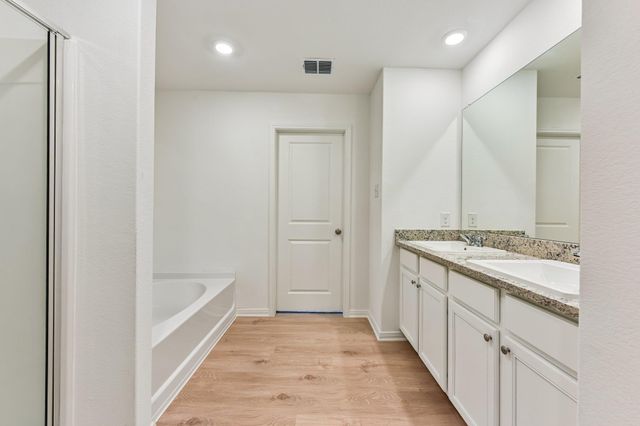 235 Surrey Oaks, Maxwell, TX 78656