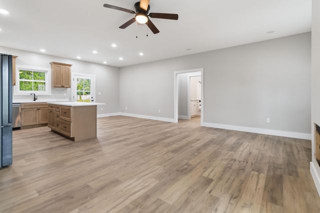 100 Gray Bird Lane, London, KY 40741