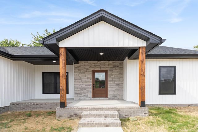 100 Gray Bird Lane, London, KY 40741