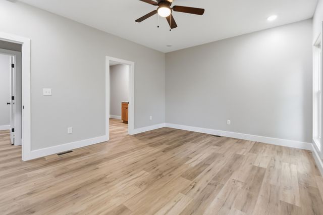 100 Gray Bird Lane, London, KY 40741