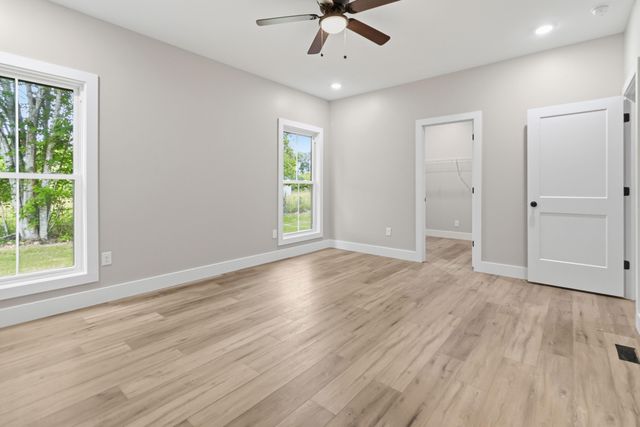 100 Gray Bird Lane, London, KY 40741