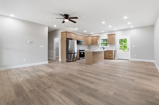 100 Gray Bird Lane, London, KY 40741