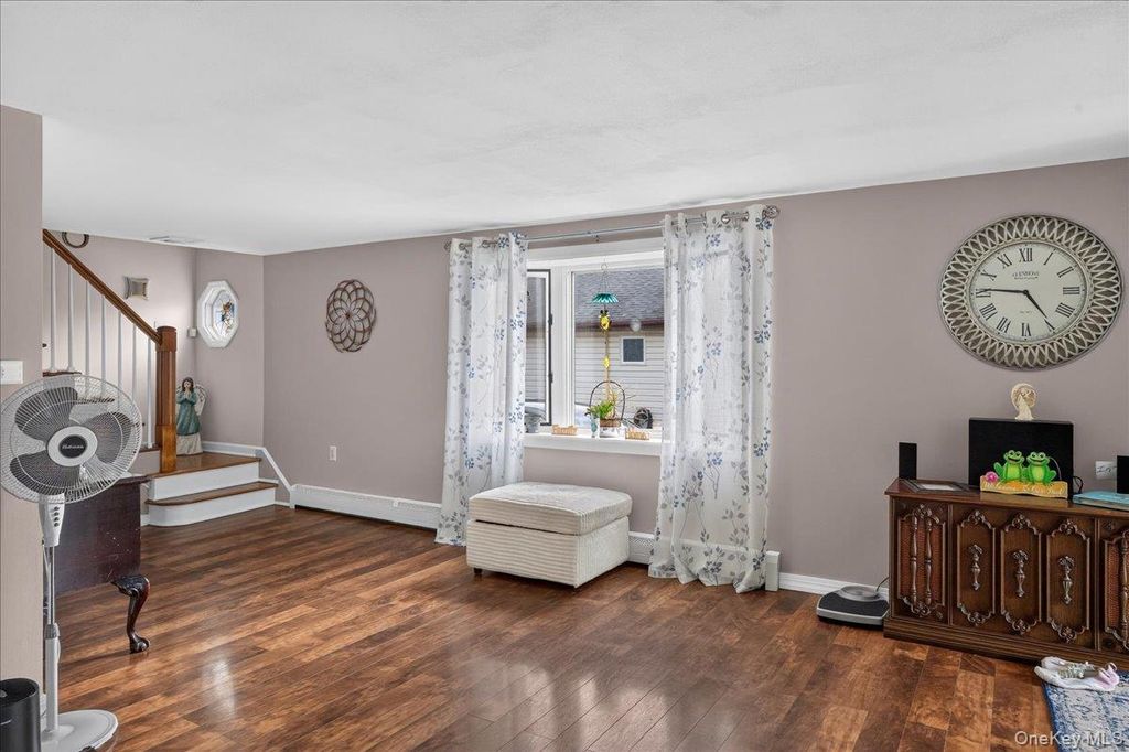 48 Silver Street, Patchogue, NY 11772 — photo 4