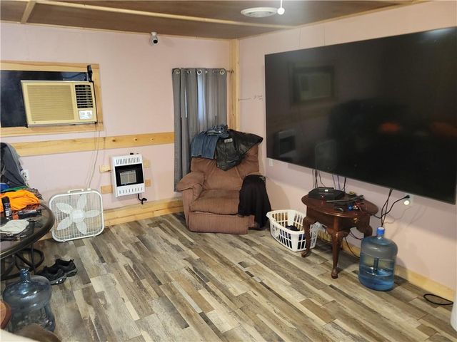 662 E 600th Avenue, Pittsburg, KS 66762