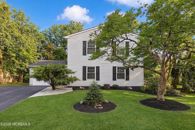 9 Bell Court, Howell, NJ 07731