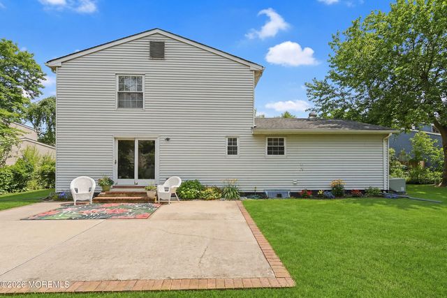 9 Bell Court, Howell, NJ 07731