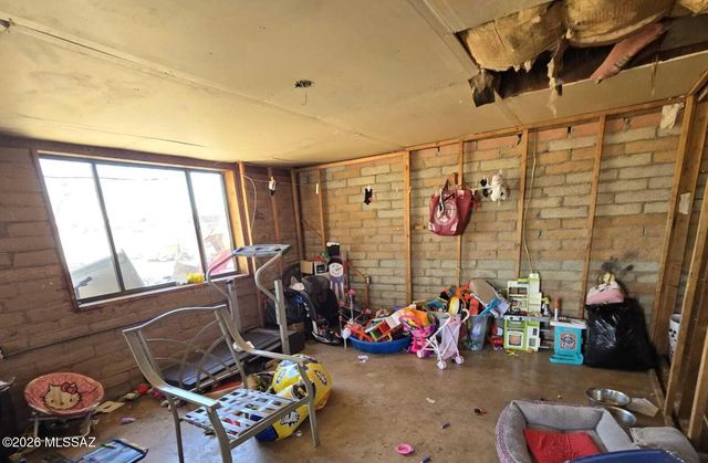 13704 N Reyher Avenue, Marana, AZ 85653