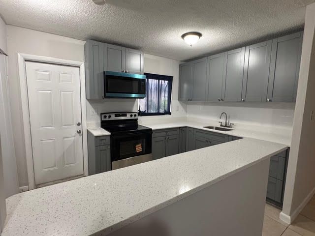 322 SW 2nd Street 3, Pompano Beach, FL 33060
