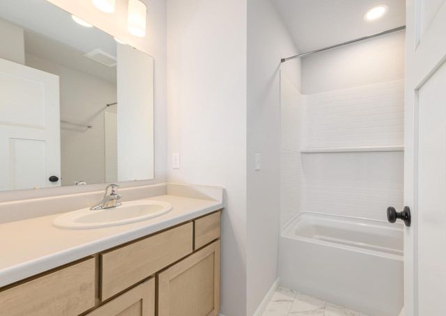 1833 Waverly Way, Sun Prairie, WI 53590