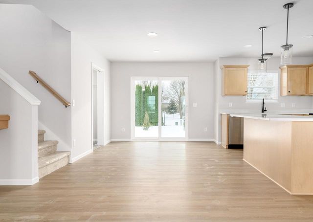 1833 Waverly Way, Sun Prairie, WI 53590