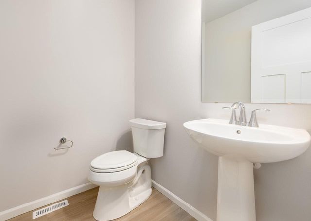 1833 Waverly Way, Sun Prairie, WI 53590