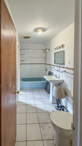 1014 Edwards Street 2, Waukegan, IL 60085