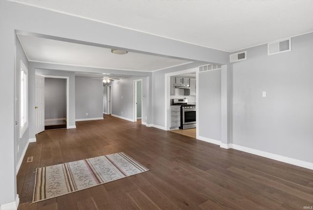 4632 Queen Road, Plymouth, IN 46563