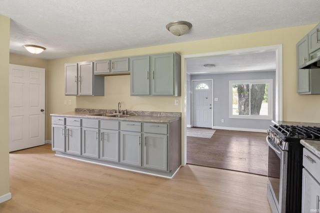 4632 Queen Road, Plymouth, IN 46563