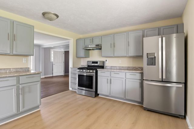 4632 Queen Road, Plymouth, IN 46563