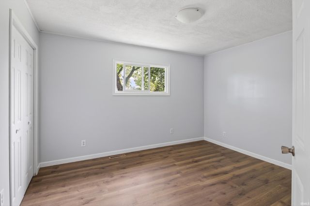 4632 Queen Road, Plymouth, IN 46563