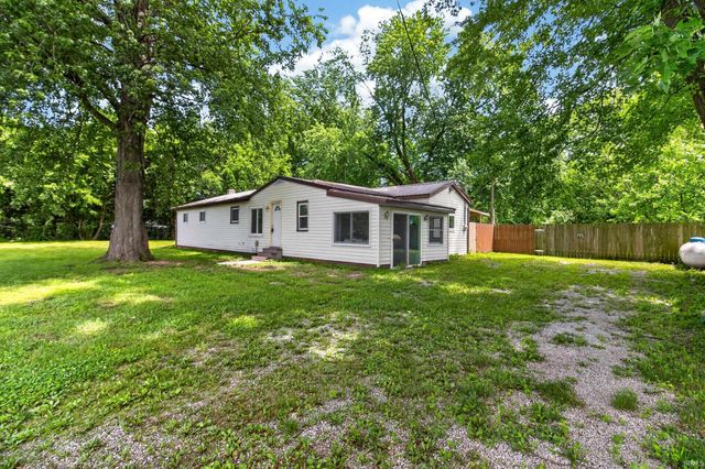 4632 Queen Road, Plymouth, IN 46563