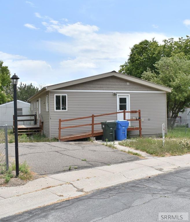 845 Barton Road # 112, Pocatello, ID 83204