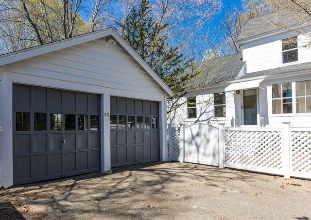23 Gill Street, Exeter, NH 03833