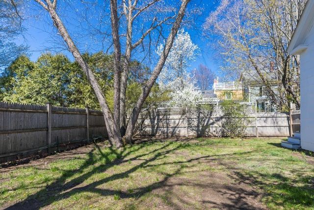 23 Gill Street, Exeter, NH 03833