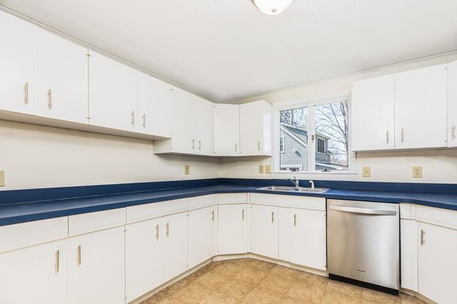 23 Gill Street, Exeter, NH 03833