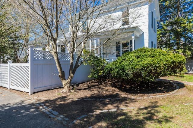 23 Gill Street, Exeter, NH 03833