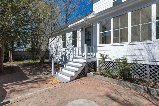 23 Gill Street, Exeter, NH 03833