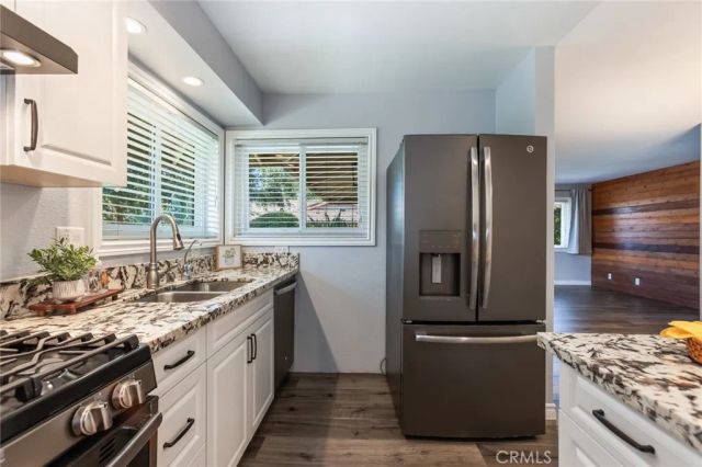 1756 E Commonwealth Ave 101, Fullerton, CA 92531