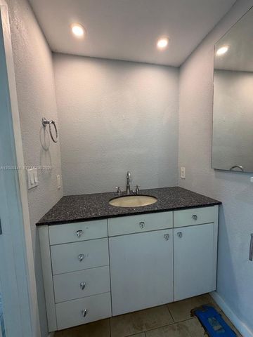 5331 SW 35th Street, Davie, FL 33314