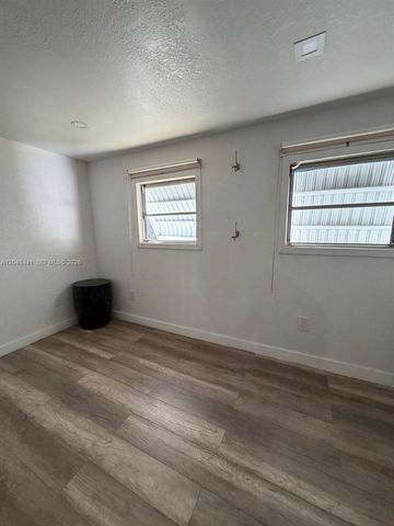 5331 SW 35th Street, Davie, FL 33314