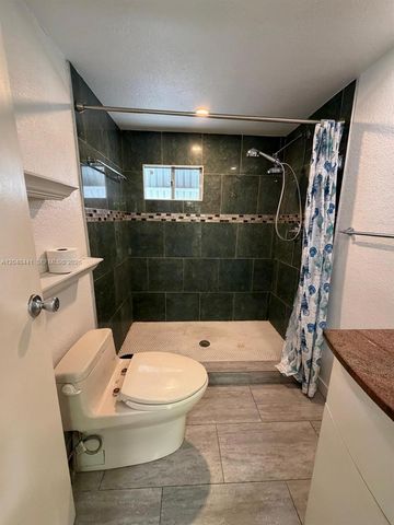 5331 SW 35th Street, Davie, FL 33314