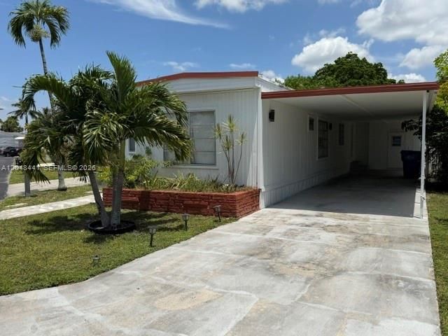 5331 SW 35th Street, Davie, FL 33314