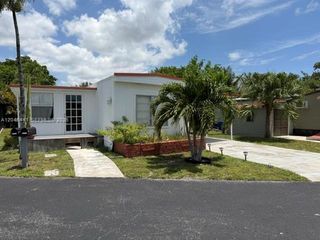 5331 SW 35th Street, Davie, FL 33314