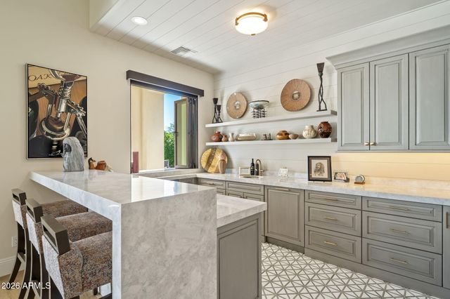 6029 N 62ND Place, Paradise Valley, AZ 85253