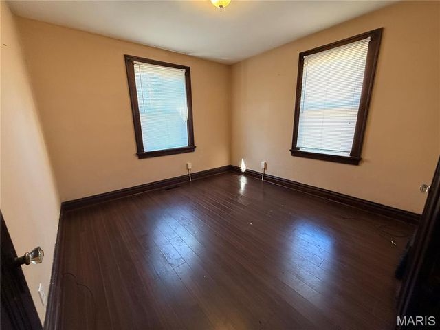 8312 Carl Avenue, Jennings, MO 63136