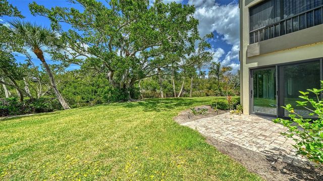 225 HOURGLASS WAY 106, Sarasota, FL 34242