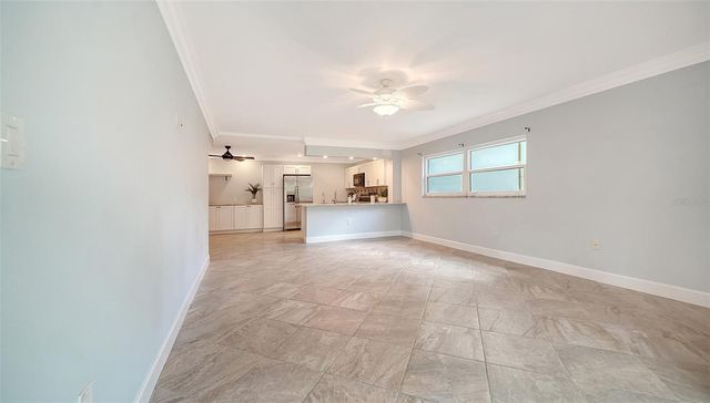225 HOURGLASS WAY 106, Sarasota, FL 34242