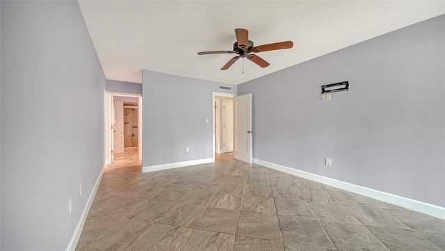 225 HOURGLASS WAY 106, Sarasota, FL 34242