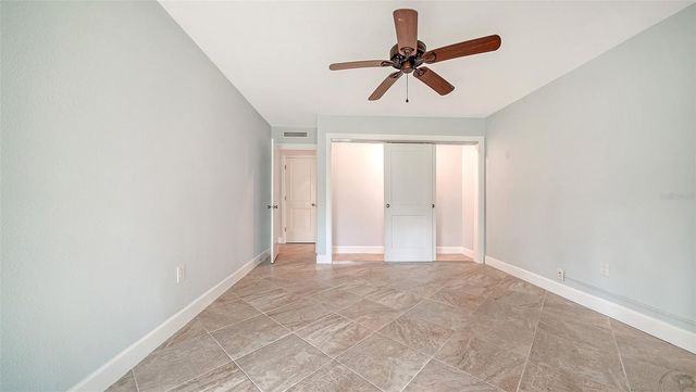 225 HOURGLASS WAY 106, Sarasota, FL 34242