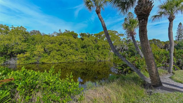 225 HOURGLASS WAY 106, Sarasota, FL 34242