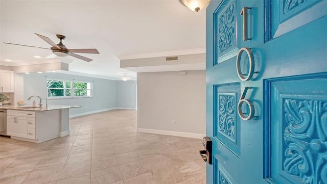 225 HOURGLASS WAY 106, Sarasota, FL 34242
