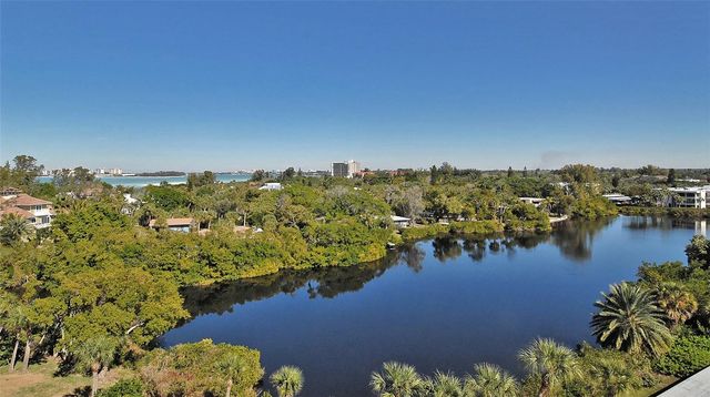 225 HOURGLASS WAY 106, Sarasota, FL 34242