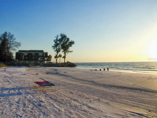 225 HOURGLASS WAY 106, Sarasota, FL 34242
