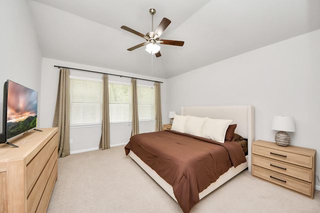 6618 Beacon View Drive, Baytown, TX 77521