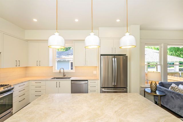 2716 College Avenue, Fort Worth, TX 76110