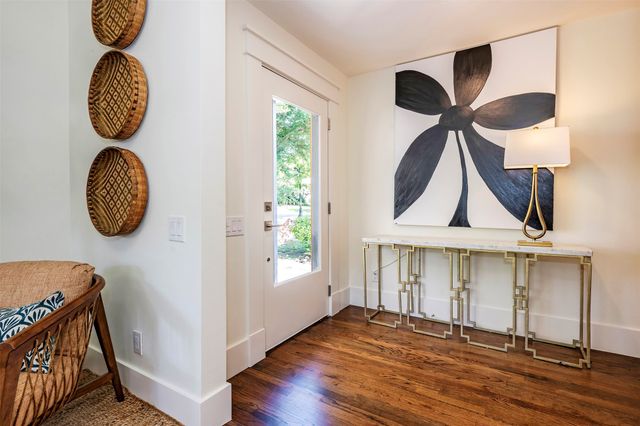 2716 College Avenue, Fort Worth, TX 76110