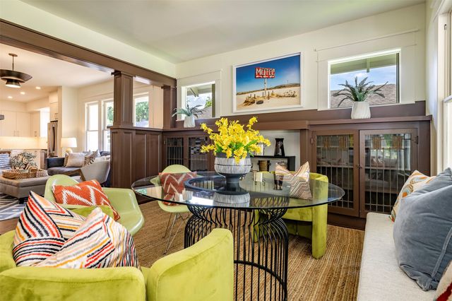 2716 College Avenue, Fort Worth, TX 76110